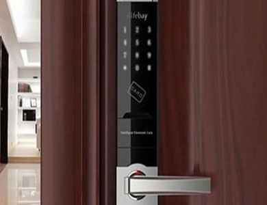 鹰潭24小时上门开锁公司