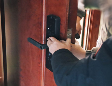 鹰潭24小时上门开锁公司